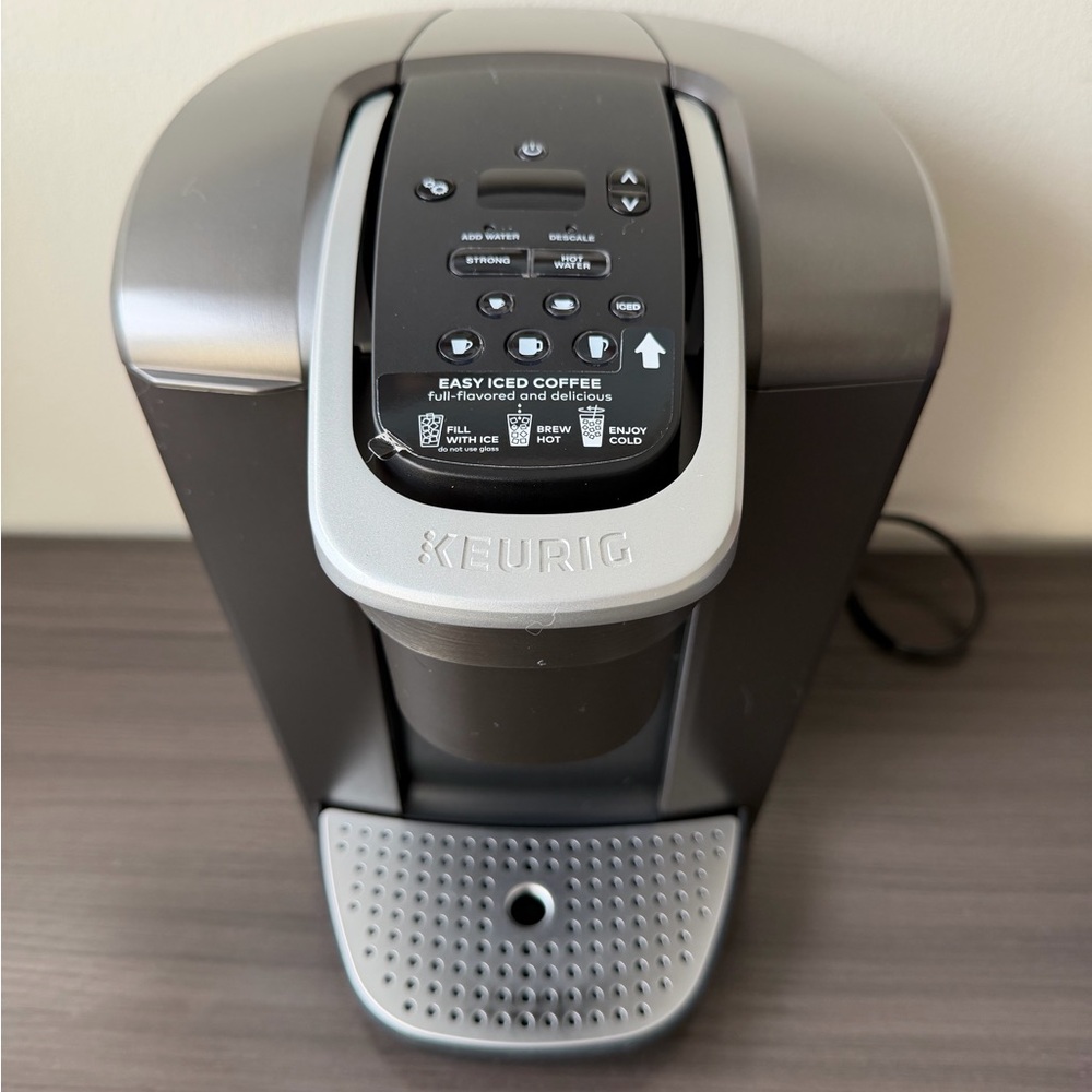 Keurig Single Serve Coffee Maker in Charcoal and Silver